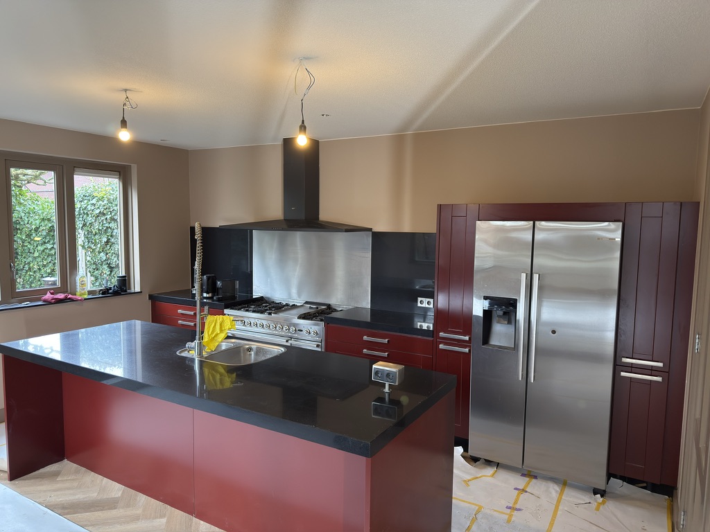 De rode keuken vóór de restyling